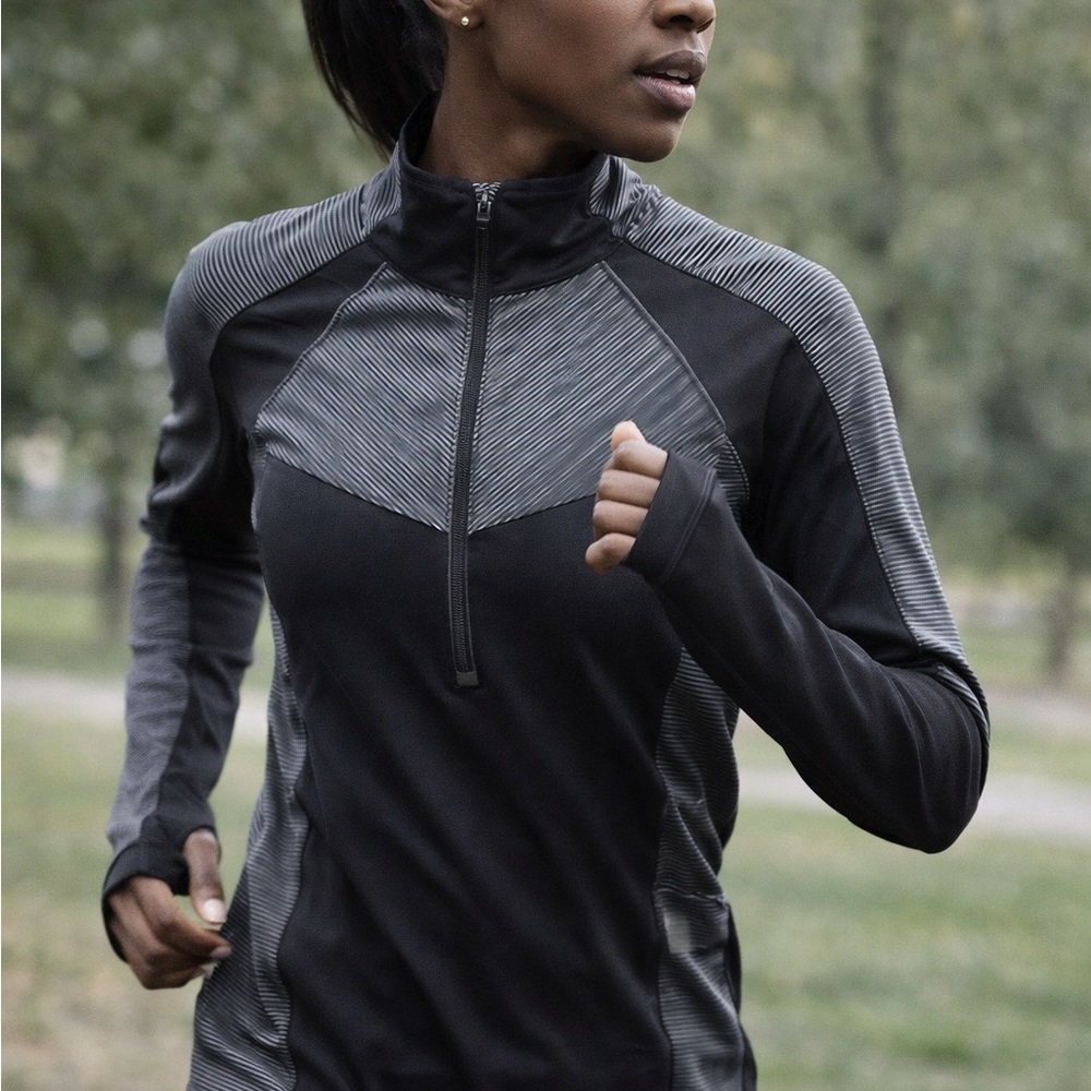 Athleta Women’s Medium  Gray Striped 1/2 Zip Athletic Pullover Jacket Stretch
